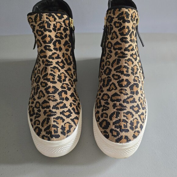 Leopard Print Slip On Sneakers with Side Zip -Excellent Condition - Picture 1 of 3